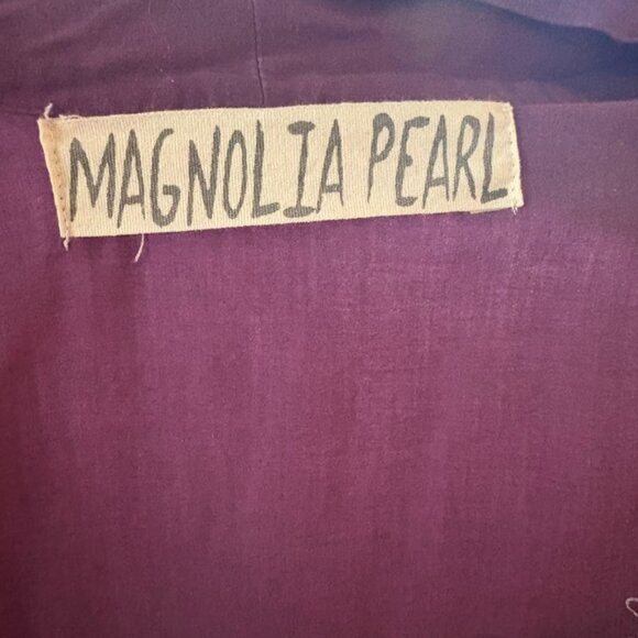 Magnolia Pearl Embroidered Belinay Kimono, Covet OS - Picture 12 of 15